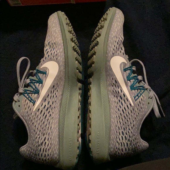 Nike running shoes - Picture 4 of 4